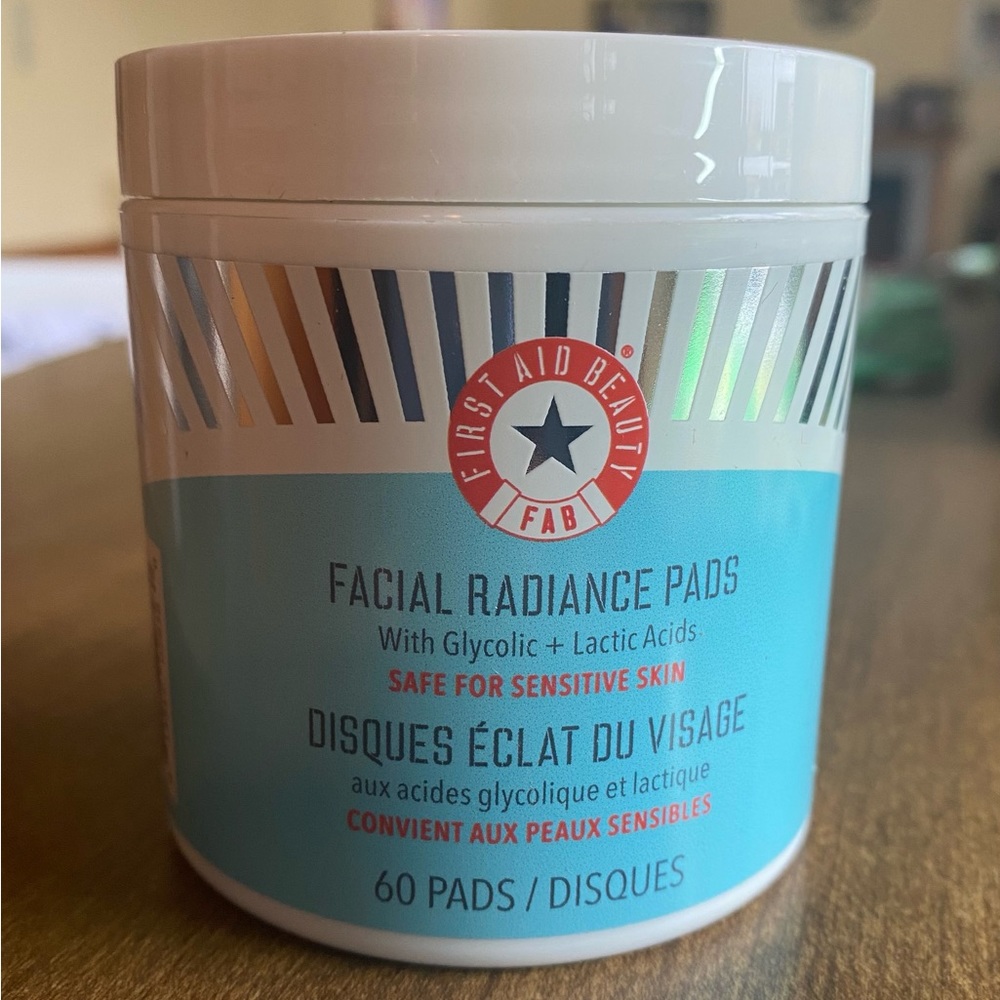 First Aid Beauty Facial Radiance Pads, 60 pads, new!